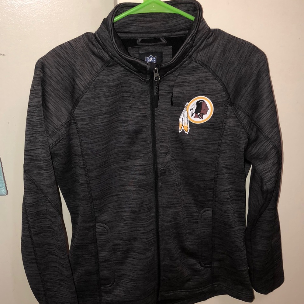 Redskins track jet
